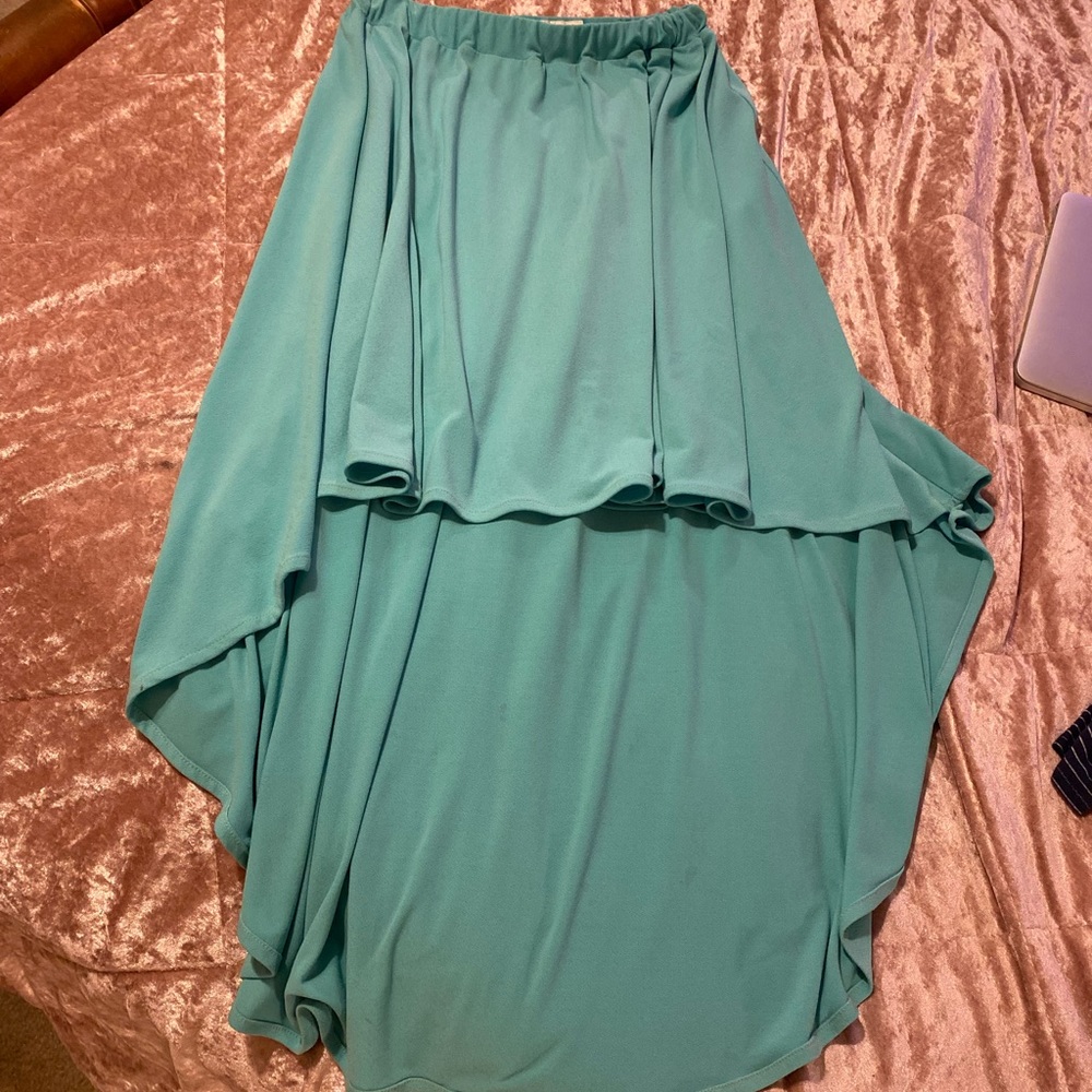 Teal high low skirt. Dainty button brand